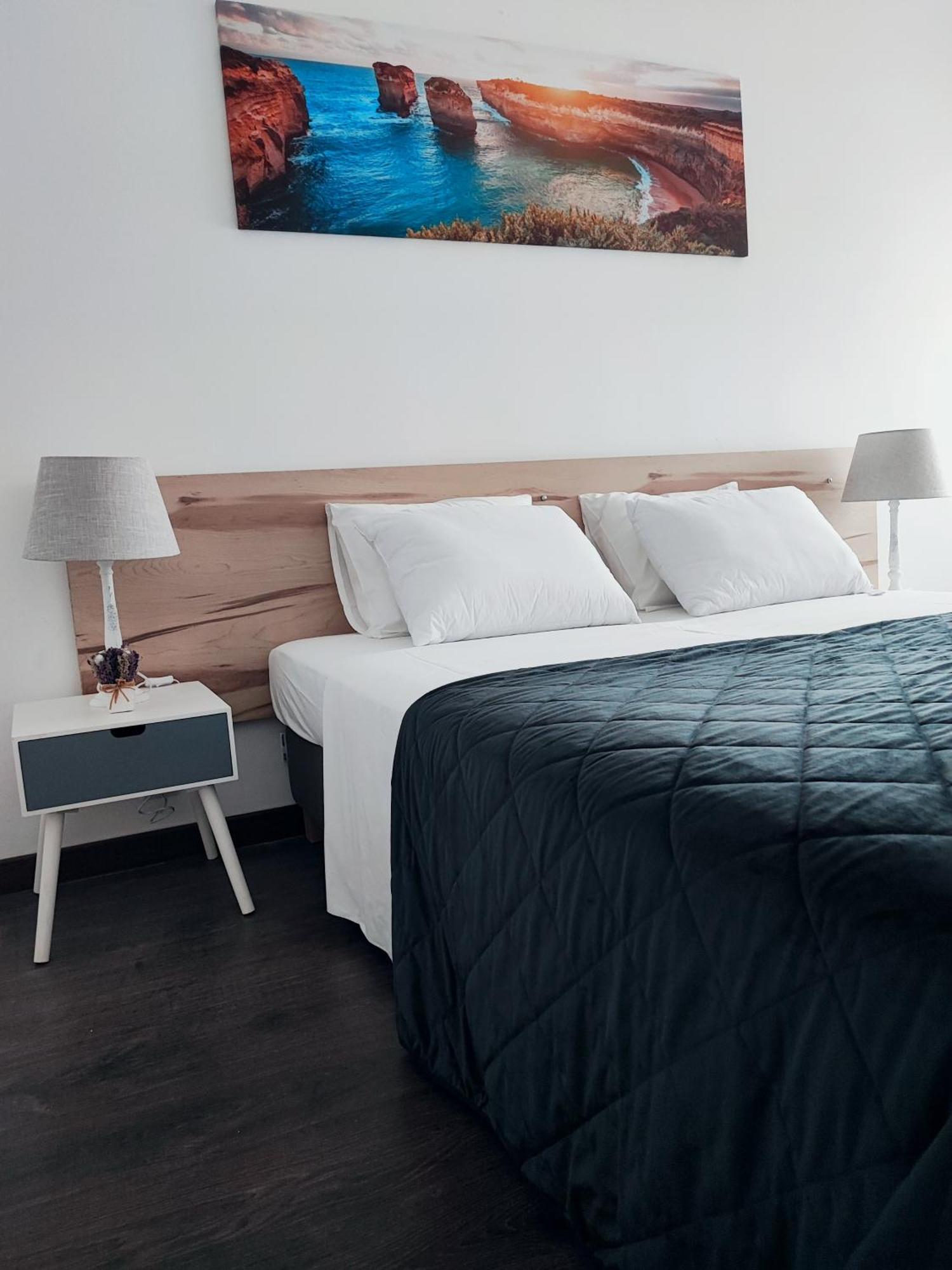 O. Li Apart Estoril Room photo